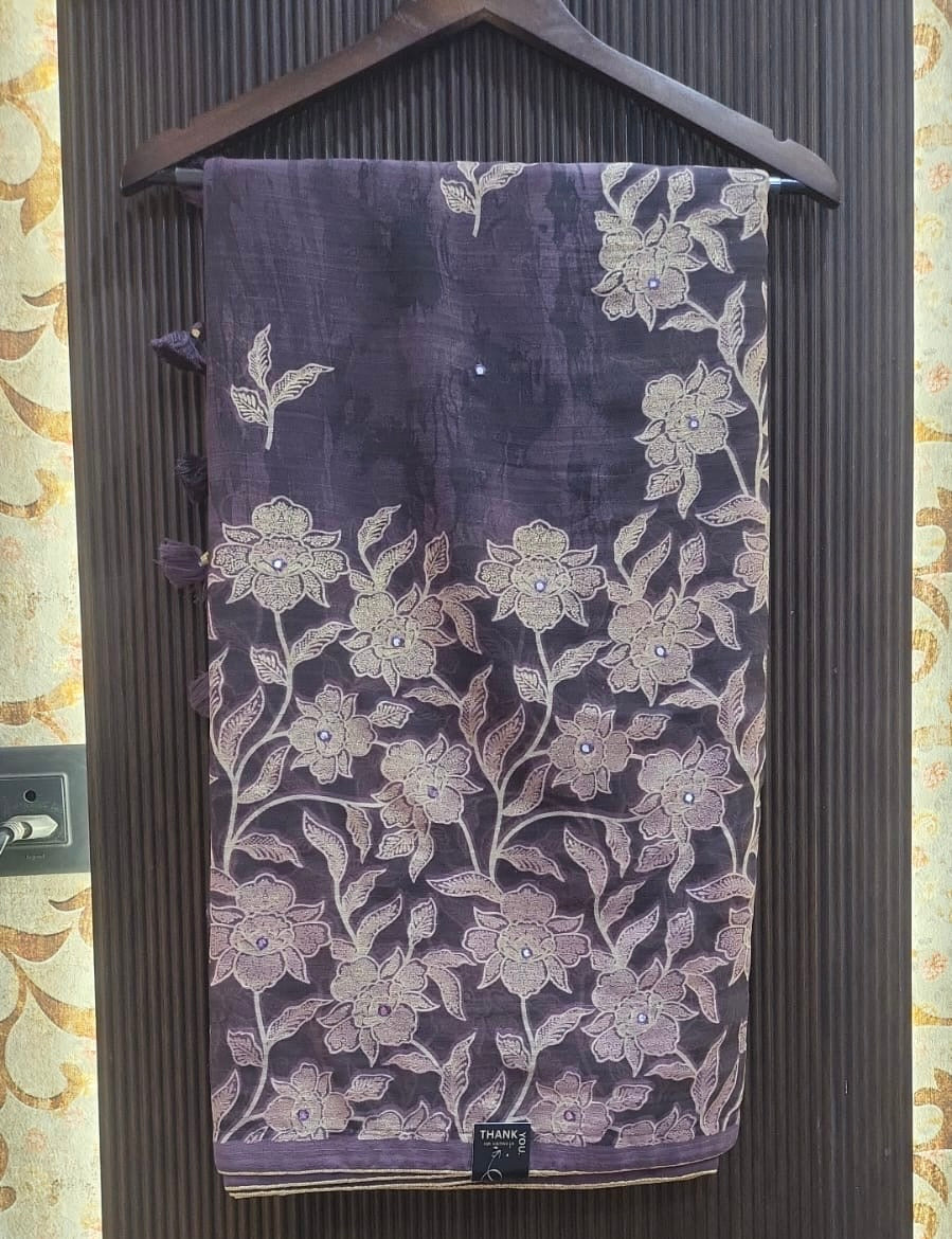 Shimmering Floral Georgette Saree with Striped Pallu