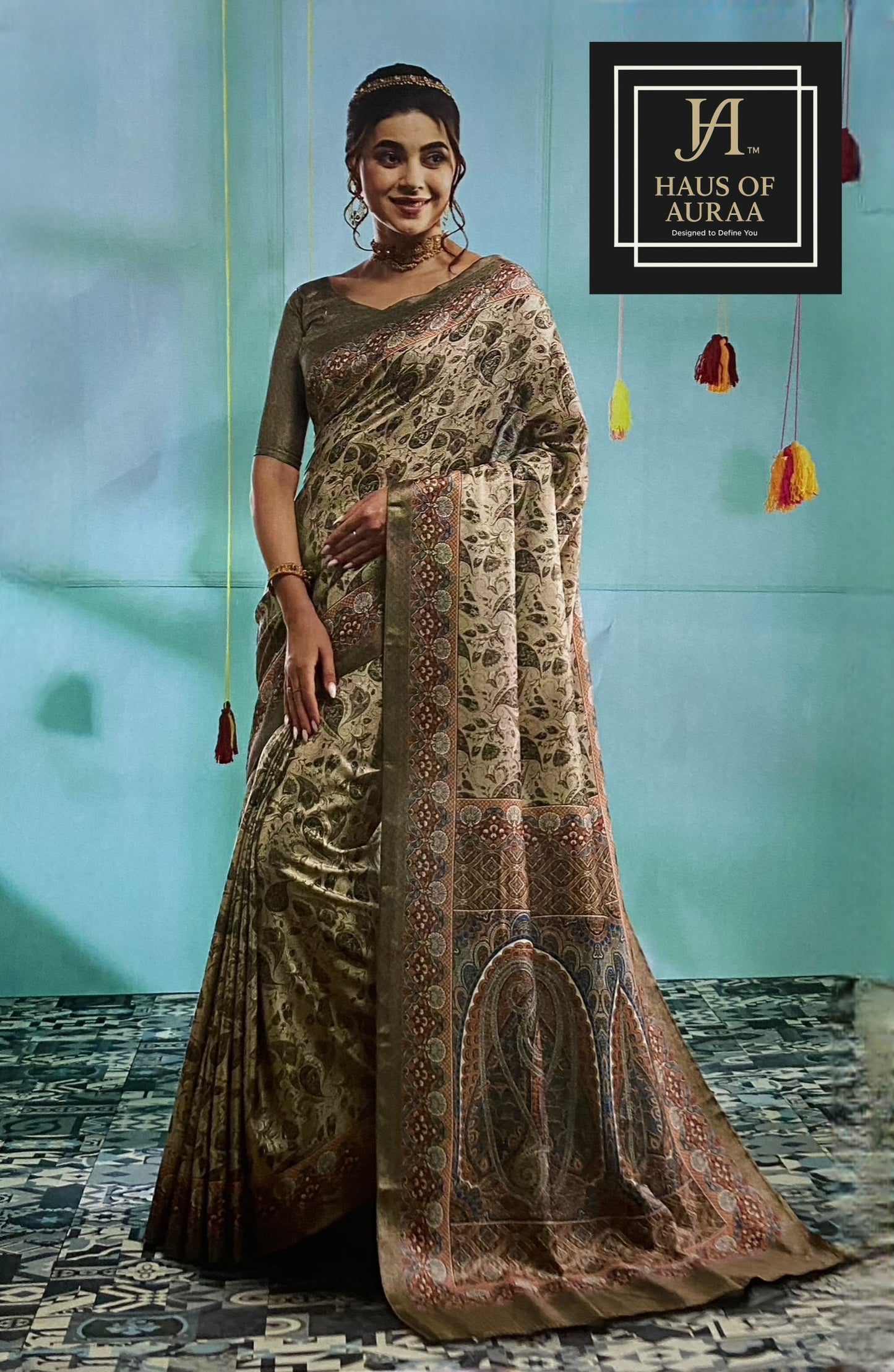 Regal Beige Banarasi Silk Saree with Intricate Paisley & Floral Motifs