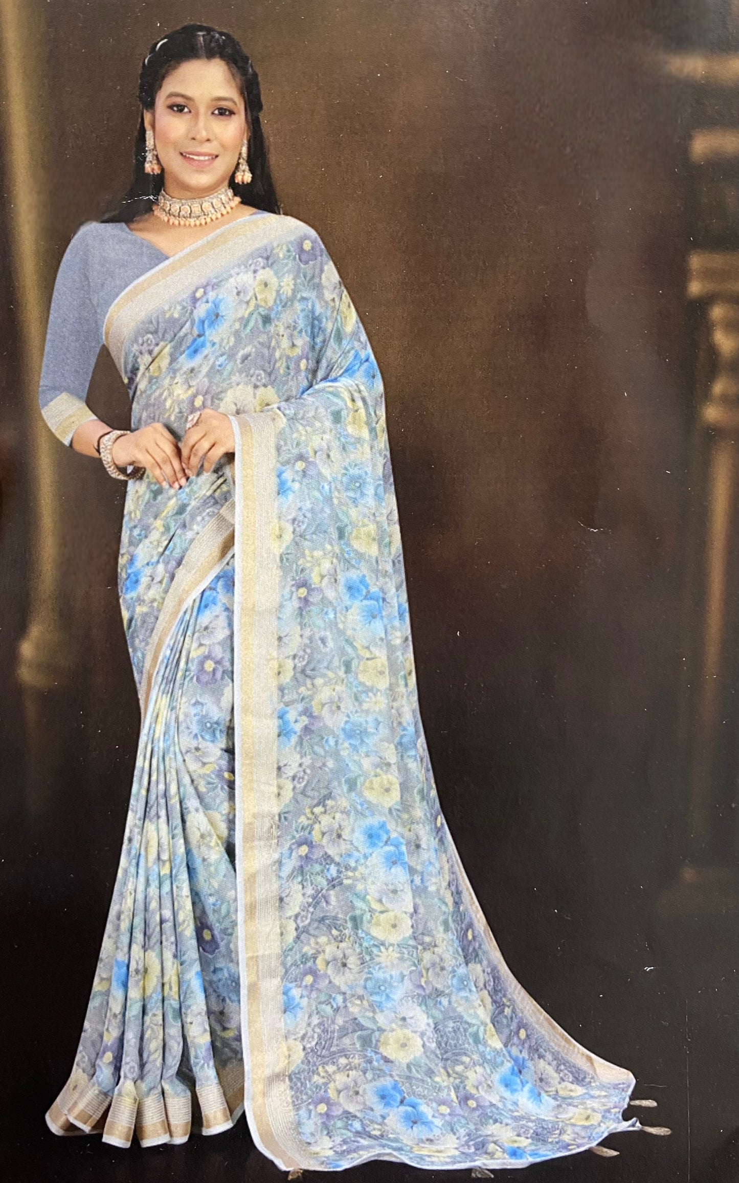 Frosted Bloom Linen-Blend Saree with Soft Gold Border