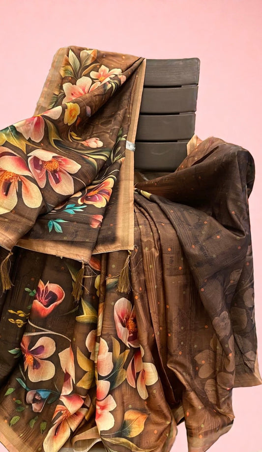 Chocolate Brown Saree with Oversized Floral Motifs