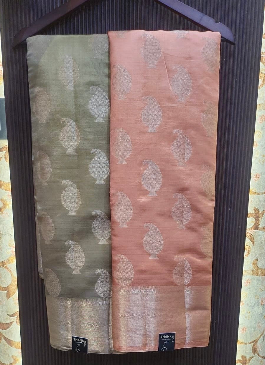 Elegant Banarasi Silk Saree with Subtle Zari Motifs