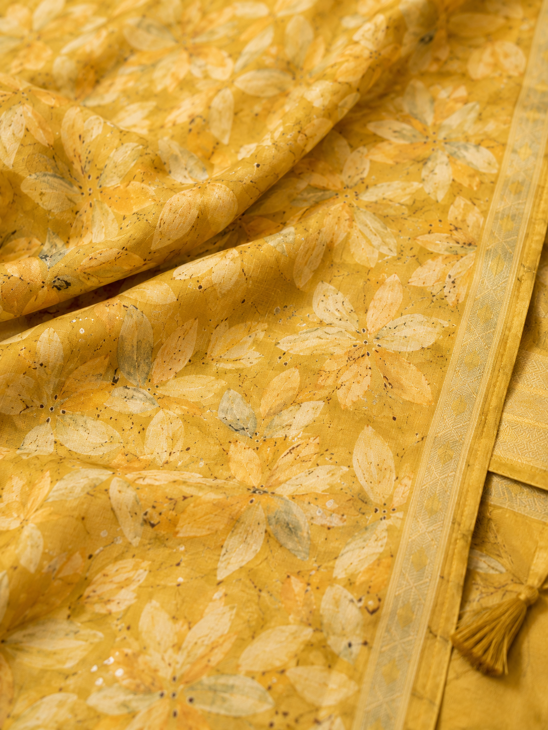 Golden Meadow Printed Saree